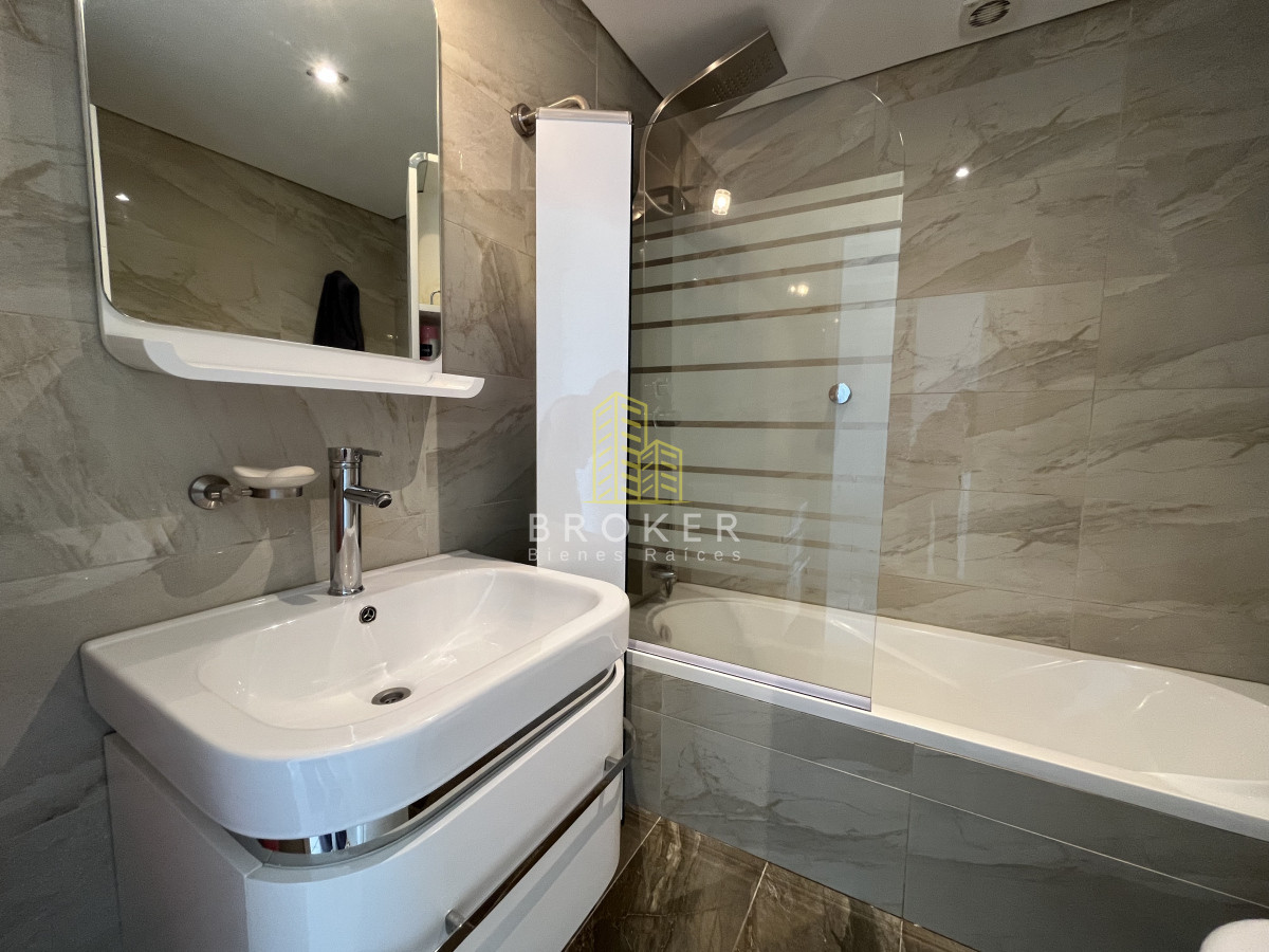 Apartamento ID.2245/Apartamento_en_Venta_y_Alquiler_1_dormitorio_con_vista_al_mar_Mansa_Pinares_AZURE_TOWERS_Punta_del_Este_Uruguay - Apartamento en Venta y Alquiler 1 dormitorio con vista al mar Mansa Pinares AZURE TOWERS Punta del Este Uruguay