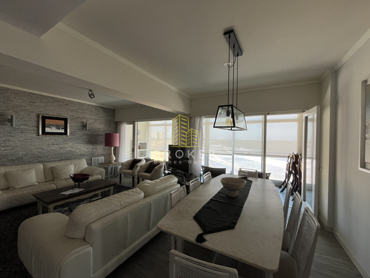 Apartamento ID.2151/Apartamento_en_Alquiler_de_Temporada_3_Dormitorios_con_Vista_al_Mar_en_Peninsula_Brava_Punta_del_este_Maldonado - Apartamento en Alquiler de Temporada 3 Dormitorios con Vista al Mar en Peninsula Brava Punta del este Maldonado