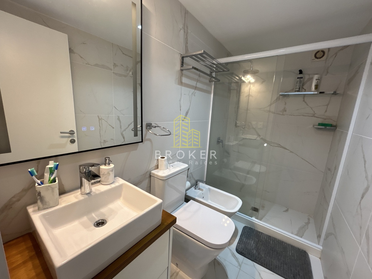 Apartamento ID.802/Venta_de_apartamento_a_estrenar_con_bajos_gastos_comunes._Punta_del_Este._Uruguay - Venta de apartamento a estrenar con bajos gastos comunes. Punta del Este. Uruguay
