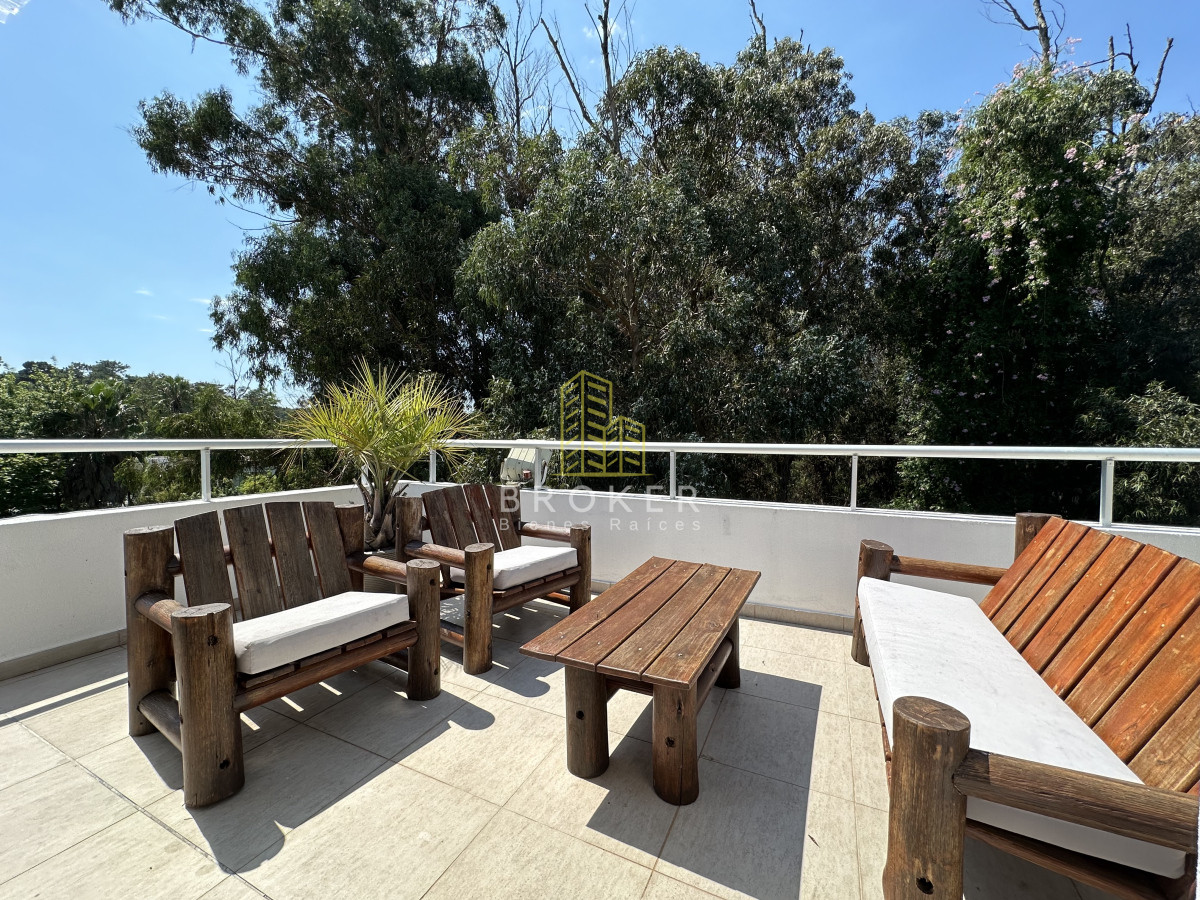 Apartamento ID.813/Venta_de_Penthouse_en_rincon_del_indio,_tres_dormitorios_y_terraza._Punta_del_Este,_Uruguay - Venta de Penthouse en rincon del indio, tres dormitorios y terraza. Punta del Este, Uruguay