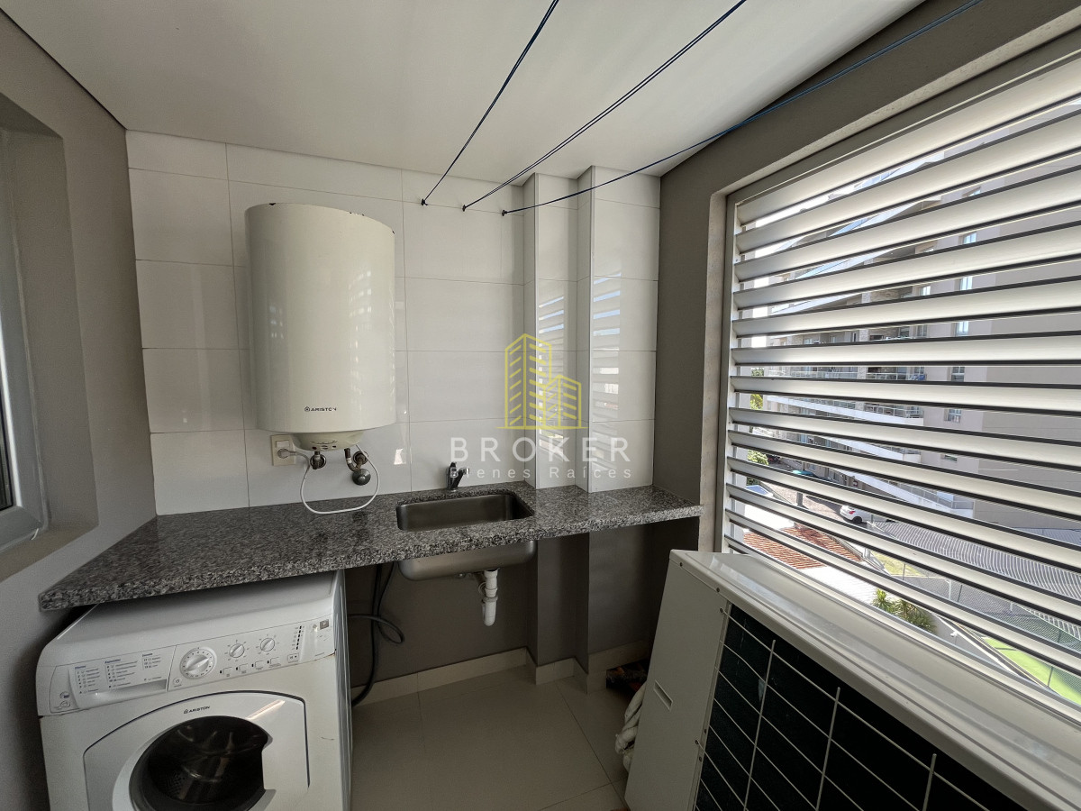 Apartamento ID.2152/Apartamento_3_Dormitorios_mas_dependencia_en_Alquiler_de_Temporada_en_la_Brava_con_Vista_al_Mar__Punta_del_Este_Maldonado - Apartamento 3 Dormitorios mas dependencia en Alquiler de Temporada en la Brava con Vista al Mar  Punta del Este Maldonado