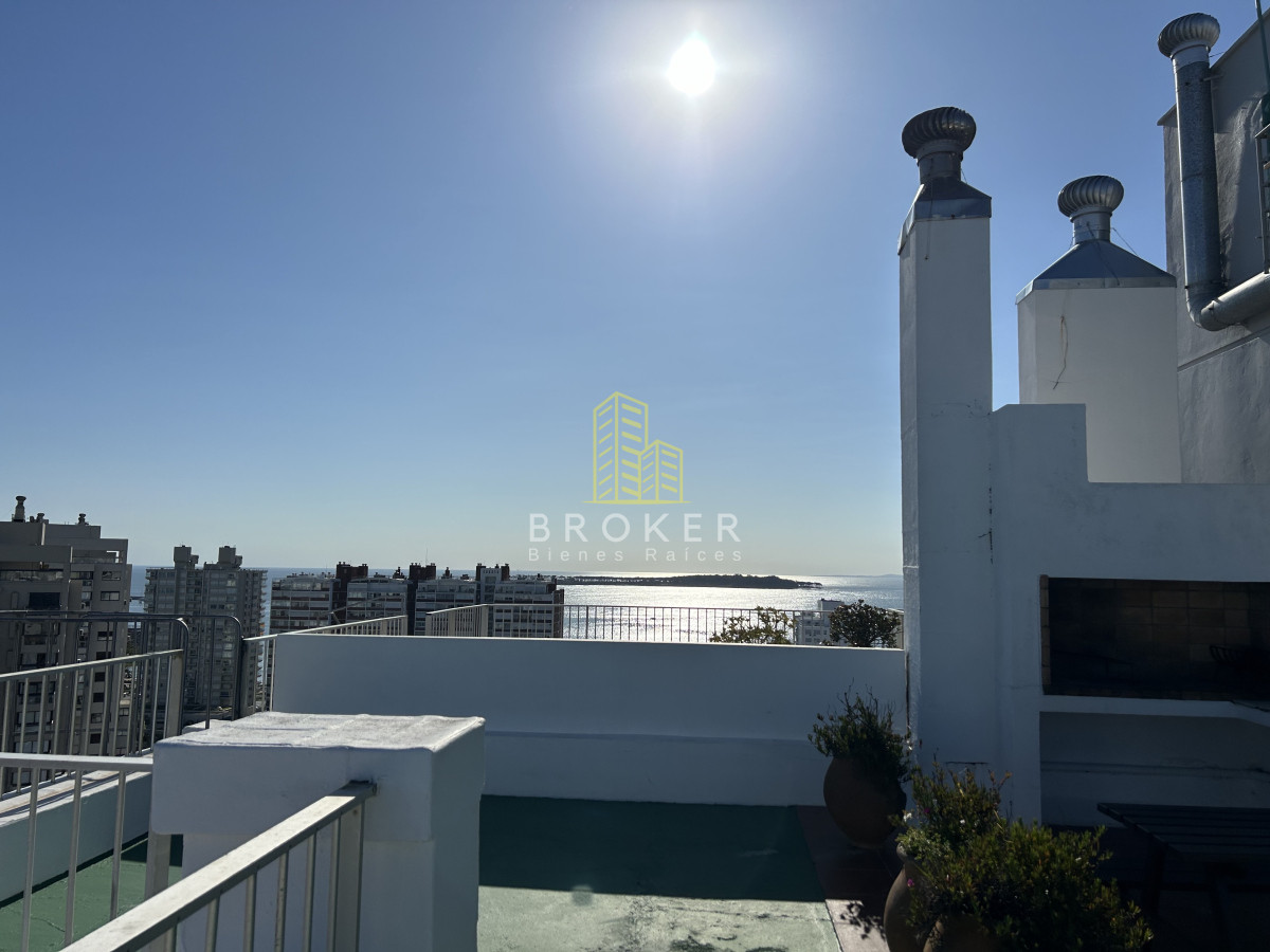 Apartamento ID.2018/Alquiler_de_penthouse_en_Aidy_Grill_de_dos_dormitorios._Punta_del_Este_Uruguay. - Alquiler de penthouse en Aidy Grill de dos dormitorios. Punta del Este Uruguay.