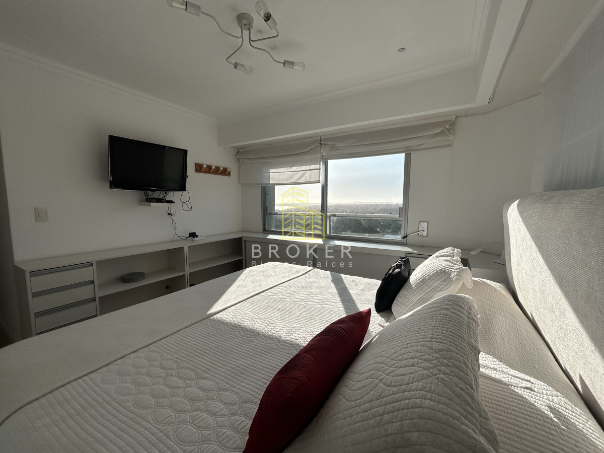Apartamento ID.1752/Venta_de_apartamento_en_Roosevelt_piso_alto_2_dormitorios_con_una_vista_espectacular._Punta_del_Este._Uruguay - Venta de apartamento en Roosevelt piso alto 2 dormitorios con una vista espectacular. Punta del Este. Uruguay