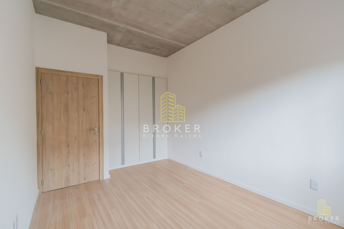 Apartamento ID.8621/ALQUILER_APARTAMENTO_1_DORMITORIO_CON_PATIO_-_OPCIÓN_GARAGE_TRES_CRUCES_ - ALQUILER APARTAMENTO 1 DORMITORIO CON PATIO - OPCIÓN GARAGE TRES CRUCES 