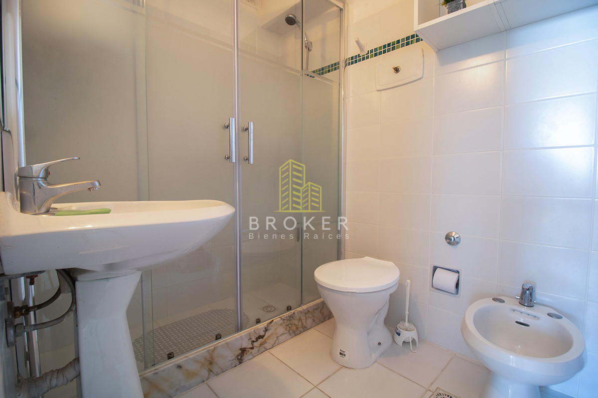 Apartamento ID.682/Apartamento_vista_al_mar_2_Dorm._en_VENTA,_Península,_Punta_del_Este - Apartamento vista al mar 2 Dorm. en VENTA, Península, Punta del Este
