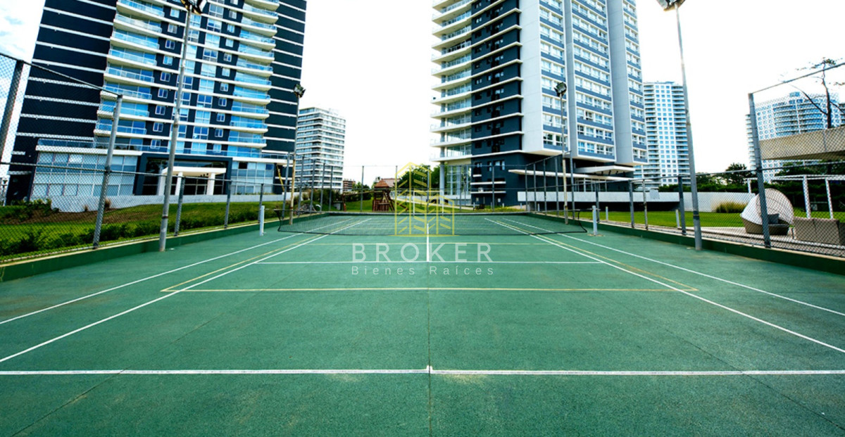 Apartamento ID.712/Alquiler_de_lujoso_apartamento_en_la_mejor_zona_de_Punta_del_Este._Uruguay - Alquiler de lujoso apartamento en la mejor zona de Punta del Este. Uruguay