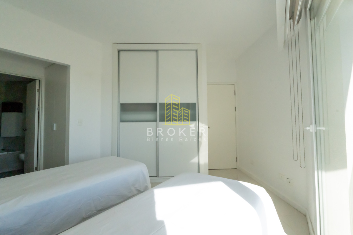 Apartamento ID.2175/Apartamento_en_Venta_2_dormitorios_con_vista_al_mar_Mansa_Pinares_AZURE_TOWERS.__Punta_del_Este_Uruguay - Apartamento en Venta 2 dormitorios con vista al mar Mansa Pinares AZURE TOWERS.  Punta del Este Uruguay