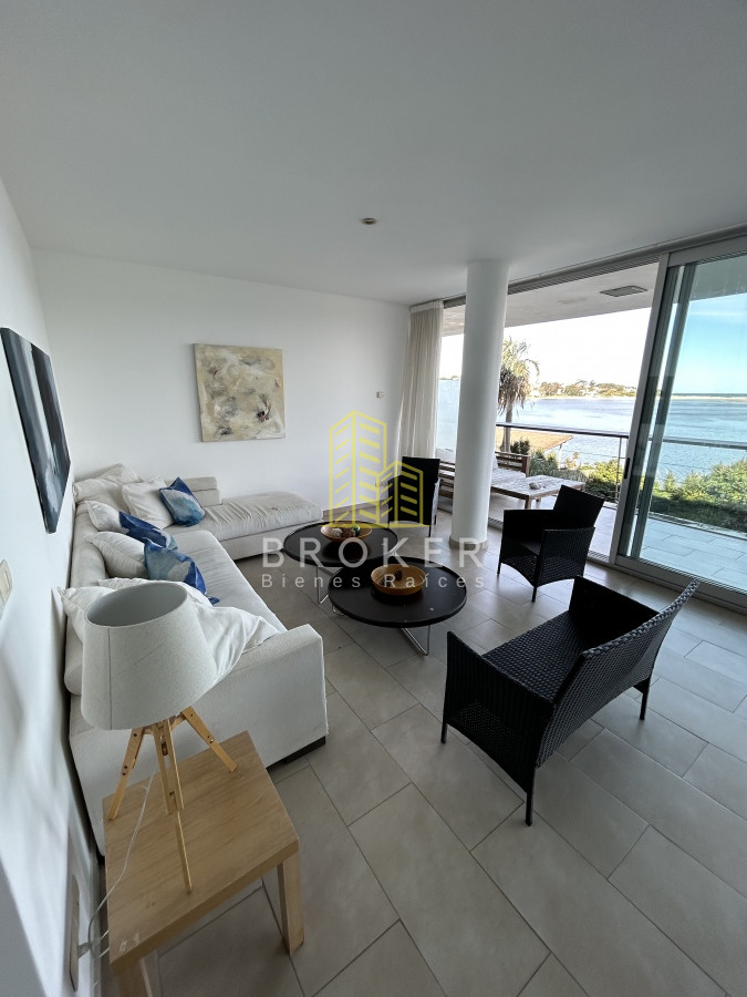 Apartamento ID.517/Venta_de_espectacular_apartamento_de_3_dorm._en_La_Barra_con_vista_única - Venta de espectacular apartamento de 3 dorm. en La Barra con vista única. . Punta del Este, Uruguay.