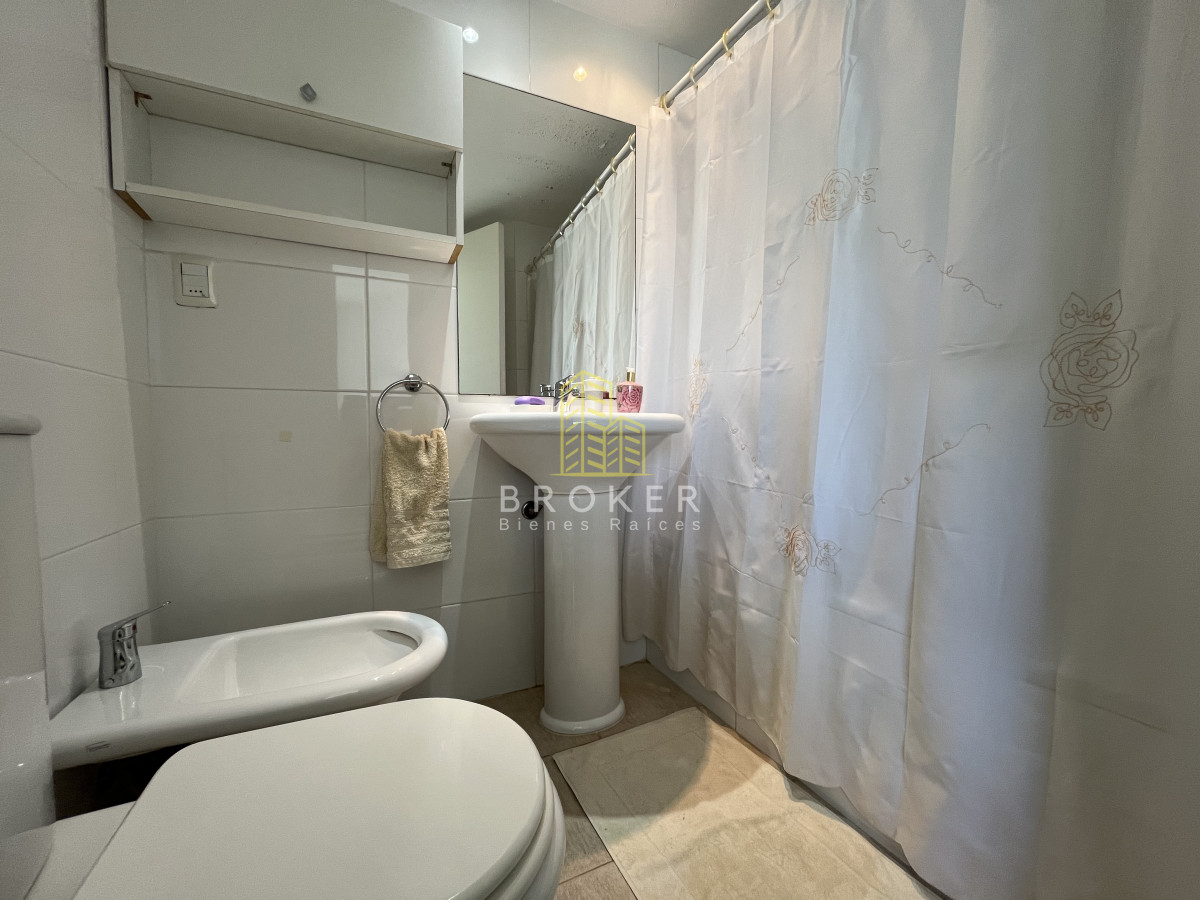 Apartamento ID.9373/Venta_Departamento_3_Dormitorios_Vista_al_Mar_Playa_Brava_Punta_del_Este_Con_Servicios_y_Garaje - Venta Departamento 3 Dormitorios Vista al Mar Playa Brava Punta del Este Con Servicios y Garaje