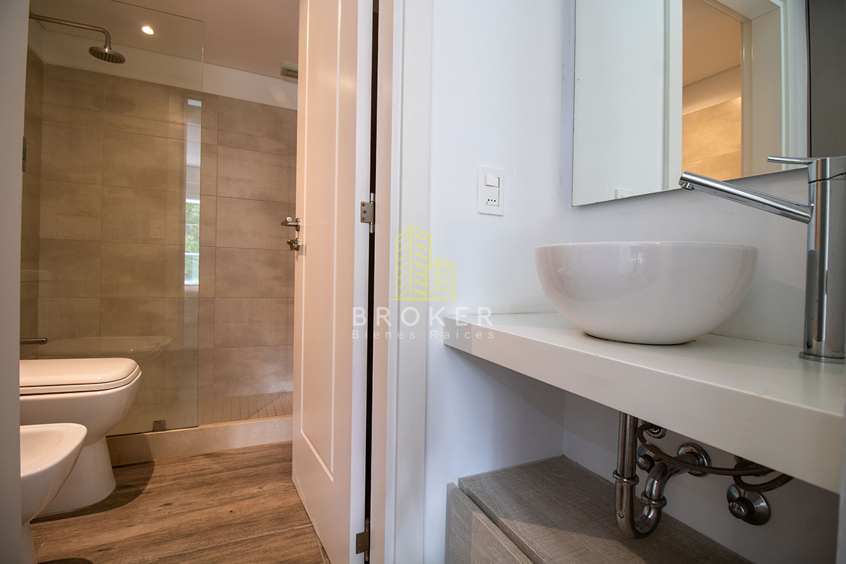 Apartamento ID.456/Venta_Apartamento_Premium_Punta_del_Este_de_2_dormitorios,_Playa_Brava._Venta_de_hermoso_apartamento_por_roosevelt_de_dos_dormitorios._Punta_del_Este. - Venta Apartamento Premium Punta del Este de 2 dormitorios, Playa Brava. Venta de hermoso apartamento por roosevelt de dos dormitorios. Punta del Este.
