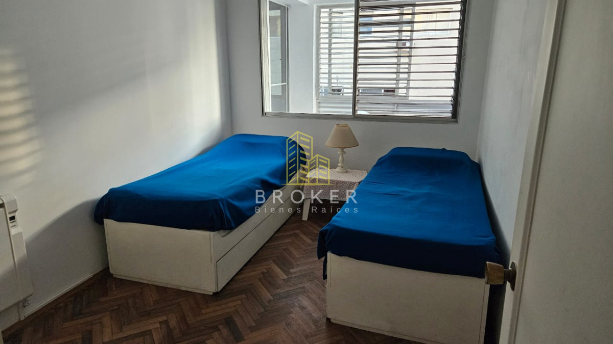 Apartamento ID.8936/Alquiler_temporario_de_departamento_en_Península,_3_dormitorios_a_media_cuadra_de_la_rambla,_Punta_del_Este_ - Alquiler temporario de departamento en Península, 3 dormitorios a media cuadra de la rambla, Punta del Este 