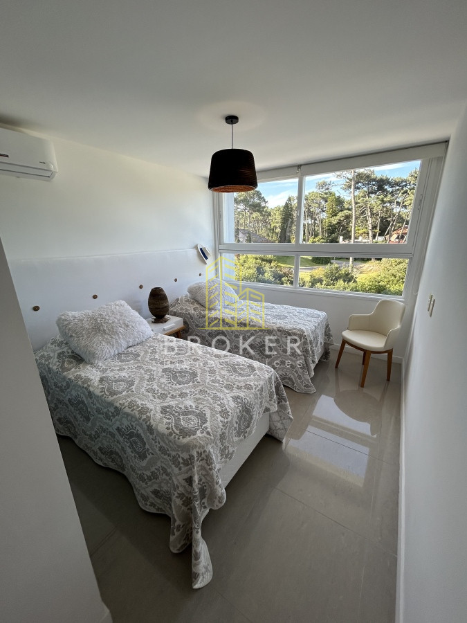 Apartamento ID.712/Alquiler_de_lujoso_apartamento_en_la_mejor_zona_de_Punta_del_Este._Uruguay - Alquiler de lujoso apartamento en la mejor zona de Punta del Este. Uruguay