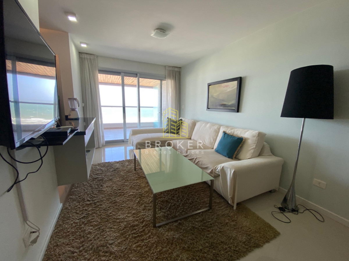 Venta departamento con increíble vista al mar, en Playa Brava Punta del Este - GoPunta - Portal Inmobiliario de Punta del Este - Maldonado