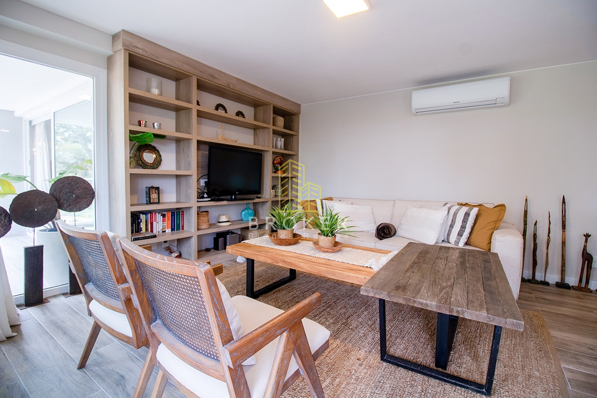 Apartamento ID.528/Venta_de_Penthouse_duplex_en_edificio_de_alta_gama_a_250_metros_del_mar,_Playa_Brava,_Punta_del_Este._Uruguay - Venta de Penthouse duplex en edificio de alta gama a 250 metros del mar, Playa Brava, Punta del Este. Uruguay