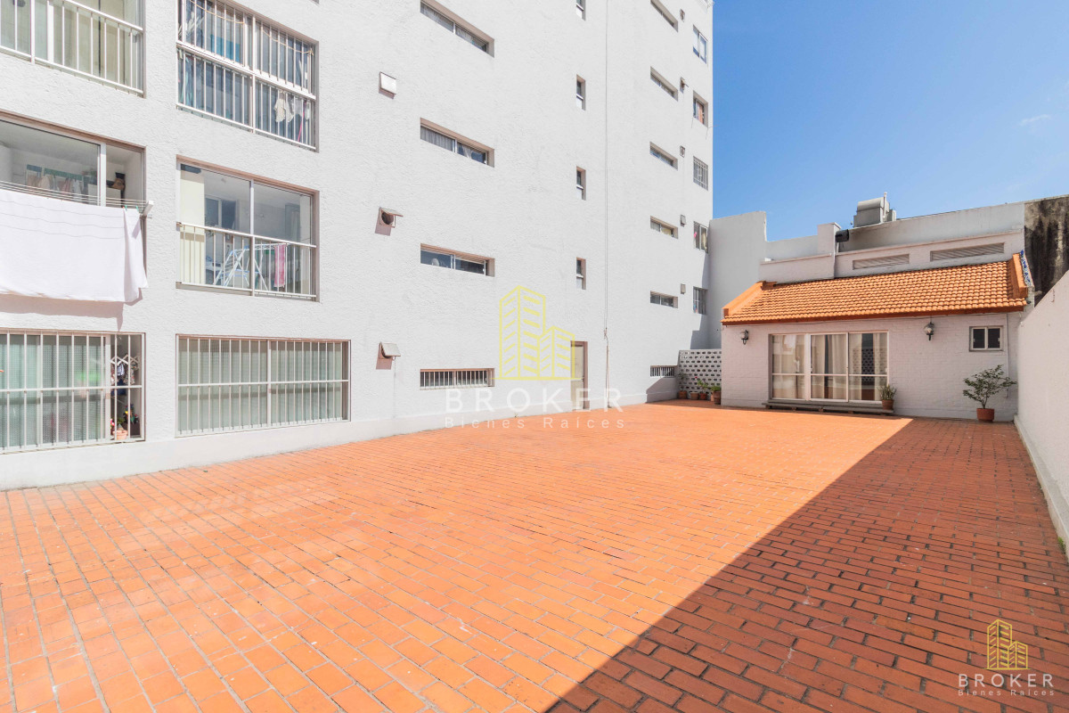 Apartamento ID.2041/Venta_apartamento_3_dormitorios_Malvin_Rambla,_2_baños_completos - Venta apartamento 3 dormitorios Malvin Rambla, 2 baños completos