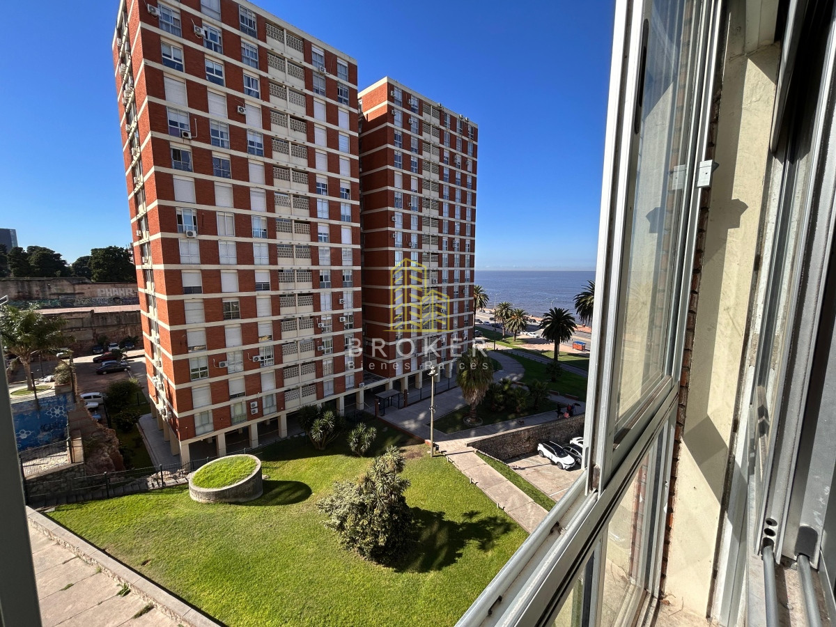Apartamento ID.1012/Apto_3_dormitorios_en_VENTA_en_Barrio_Sur_frente_a_la_rambla - Apto 3 dormitorios en VENTA en Barrio Sur frente a la rambla