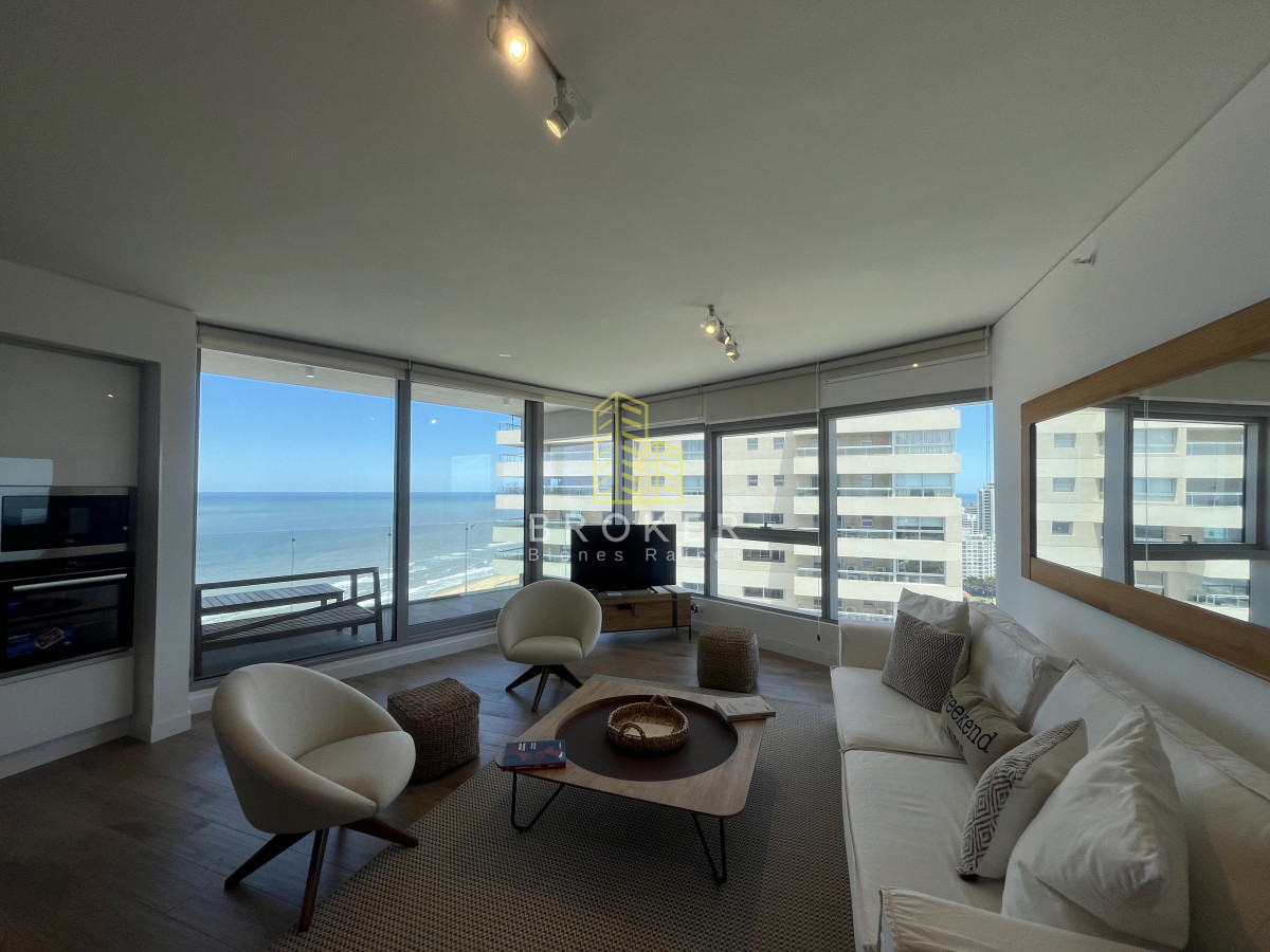 Apartamento ID.2145/Apartamento_de_2_dormitorios_en_Alquiler_de_Temporada_con_vista_al_Mar_y_Servicios_Trump_Tower_Punta_del_Este_Uruguay - Apartamento de 2 dormitorios en Alquiler de Temporada con vista al Mar y Servicios Trump Tower Punta del Este Uruguay