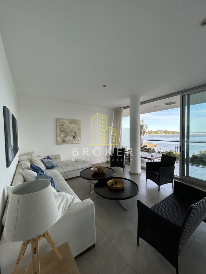 Apartamento ID.517/Venta_de_espectacular_apartamento_de_3_dorm._en_La_Barra_con_vista_única - Venta de espectacular apartamento de 3 dorm. en La Barra con vista única. . Punta del Este, Uruguay.