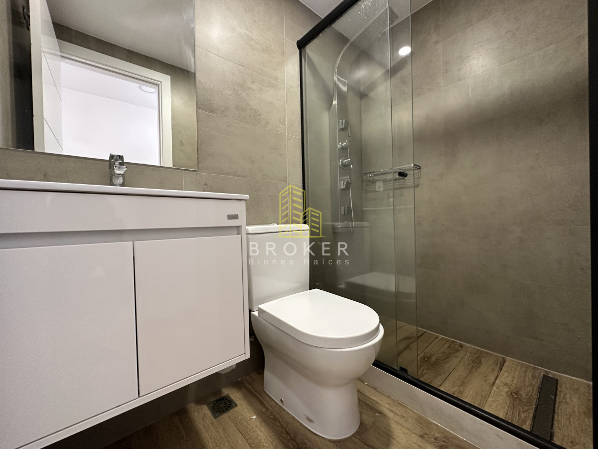Apartamento ID.2459/OPORTUNIDAD_EN_PIRMERA_LINEA_MANSA_APARTAMENTO_DE_2_DORMITORIOS - OPORTUNIDAD EN PIRMERA LINEA MANSA APARTAMENTO DE 2 DORMITORIOS