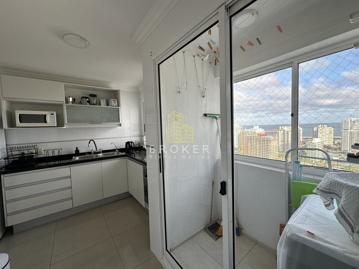 Apartamento ID.8556/Oportunidad_apartamento_3_dormitorios_en_venta_en_Casino_Tower - Oportunidad apartamento 3 dormitorios en venta en Casino Tower