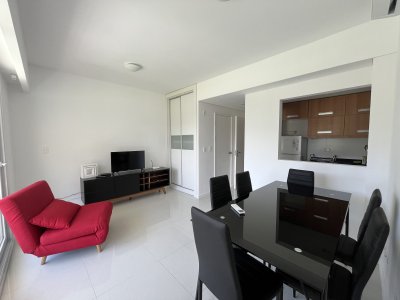 Apartamento en Venta y Alquiler 1 dormitorio con vista al Bosque Mansa Pinares AZURE TOWERS Punta del Este Uruguay