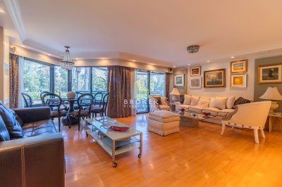 Se Vende Exclusivo Apartamento en Punta Carretas Frente al Golf, 4 Dormitorios, Barbacoa