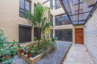Venta apartamento 1 dormitorio con estufa a leña en Palermo  (ref: Bkb-1662)