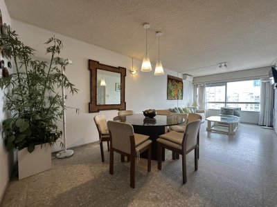 Apartamento 3 dormitorios Peninsula Punta del Este con Vista al Mar a solo 189000USD