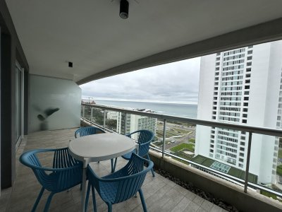 Venta de apartamento en Look Brava dos dormitorios con vista al mar torre de primera categoría en Punta del Este., Uruguay