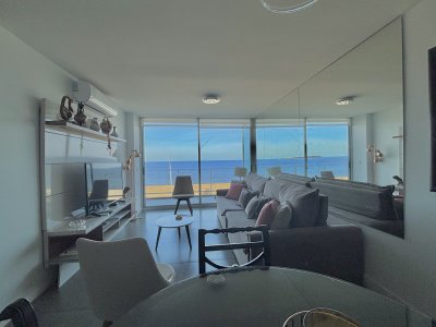 Venta apartamento Punta del Este 2 dormitorios playa mansa punta del este vista al mar 
