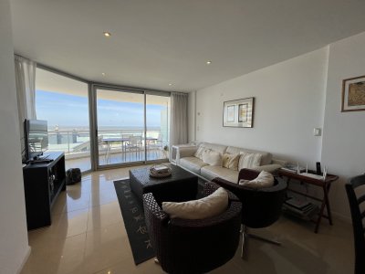 Venta Departamento 3 Dormitorios Vista al Mar Playa Brava Punta del Este Con Servicios y Garaje
