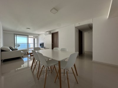OPORTUNIDAD APARTAMENTO EN LOOK BRAVA 3 DORMITORIOS CON VISTA DIRECTA AL MAR 585.000USD