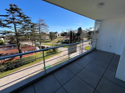 Venta Apartamento Penthouse 1 dormitorio Terraza Azotea con Parrillero Primera Linea Mansa Punta del Este Maldonado