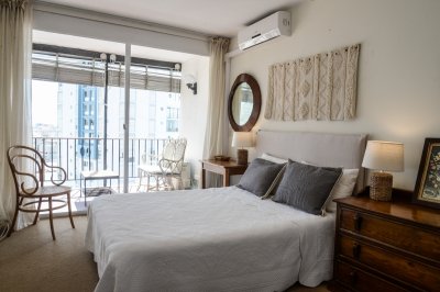 Venta Apartamento 1 dormitorio Península Punta del Este vista al mar