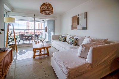Oportunidad Venta de apartamento en playa mansa de Punta Del Este 