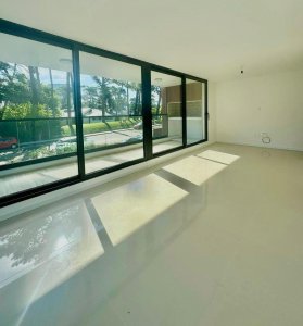 Venta Apartamento A Estrenar 3 dormitorios, Playa Mansa