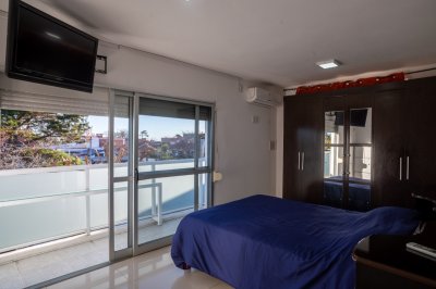 Apartamento de 2 Dormitorios en Alquiler Anual Pinares Punta del Este