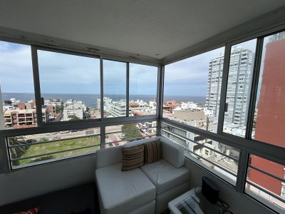 Venta Apartamento TORRE VERONA Peninsula Punta del Este Puerto 2 dormitorios y medio