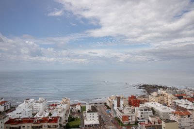Venta de apartamento 3 dormitorios en peninsula. Punta del Este, Uruguay.