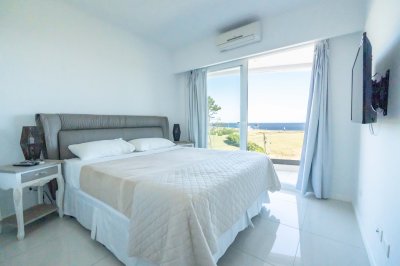 AZURE TOWERS Apartamentos a Estrenar en Venta Vista al Mar Primera Linea Mansa Unidades disponibles de 1, 2 y 3 dormitorios Punta del Este Uruguay