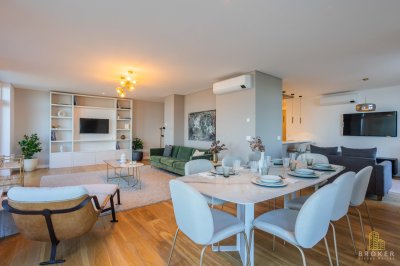 Apartamento en Rambla de Carrasco 4 dormitorios 5 baños