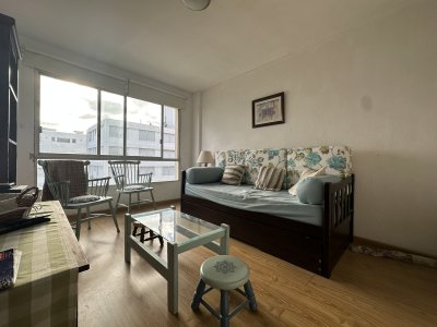 Venta de Apartamento en Primera Linea, con vista lateral al mar, en Península