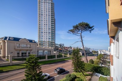 Oportunidad Apartamento en Venta 2 dormitorios Mansa Punta del Este, Uruguay.