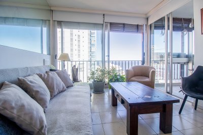 Apartamento vista al mar 2 Dorm. en VENTA, Península, Punta del Este