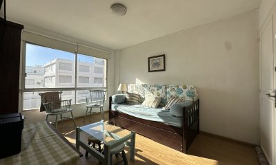 Oportunidad en el edificio El Emir, apartamento de un dormitorio y medio en primera linea, playa el emir a solo 119.000USD