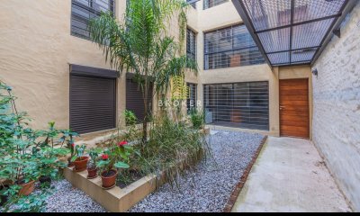 Venta apartamento 1 dormitorio con estufa a leña en Palermo  (ref: Bkb-1662)