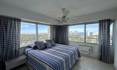 Oportunidad venta de apartamento piso alto en Roosevelt, dos dormitorios. Punta del Este, Uruguay.