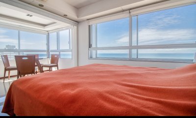 Oportunidad en venta de apartamento con vista al mar en Peninsula - Punta del este