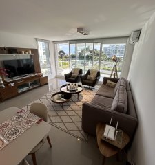 Alquiler de lujoso apartamento en la mejor zona de Punta del Este. Uruguay