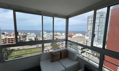 Venta Apartamento TORRE VERONA Peninsula Punta del Este Puerto 2 dormitorios y medio